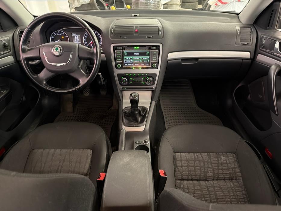 SKODA Octavia 2010