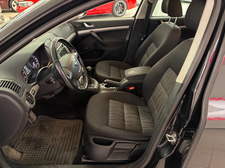 SKODA Octavia 2010