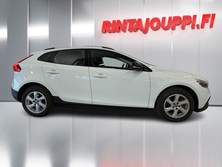 VOLVO V40 Cross Country 2016
