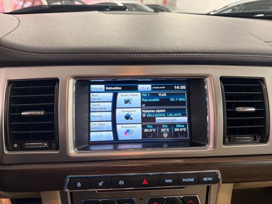 JAGUAR XF 2016