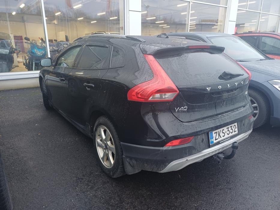 VOLVO V40 Cross Country 2016