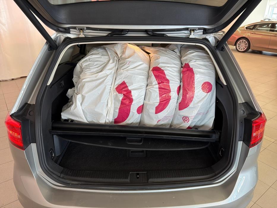 VOLKSWAGEN Passat 2016
