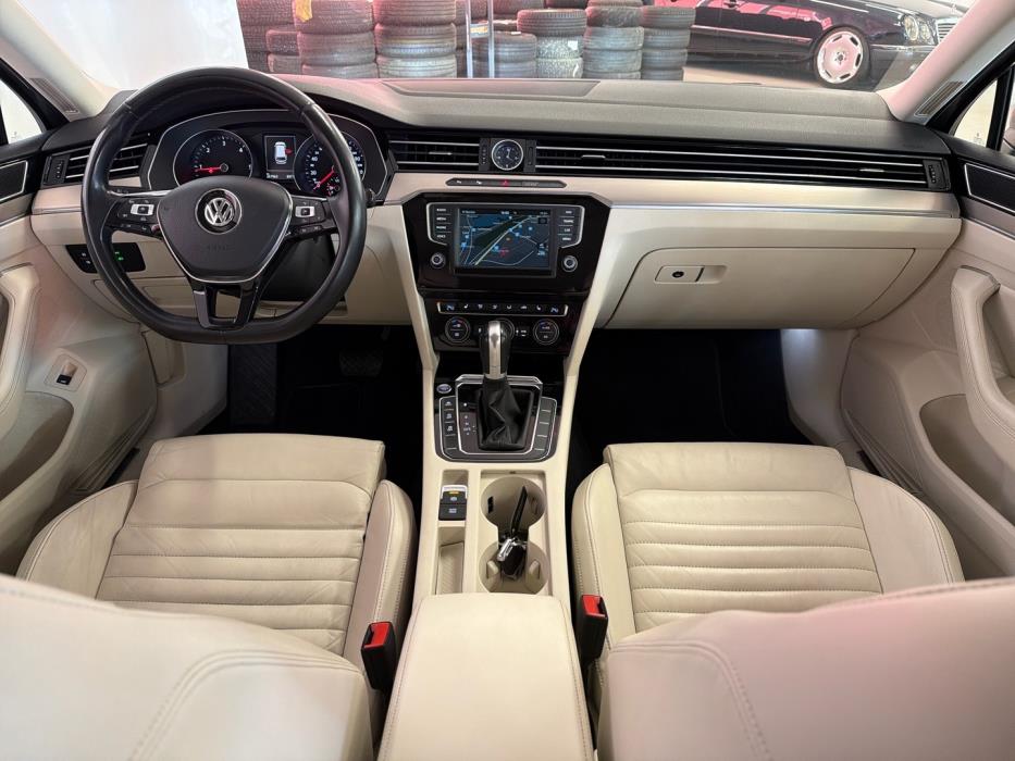 VOLKSWAGEN Passat 2016
