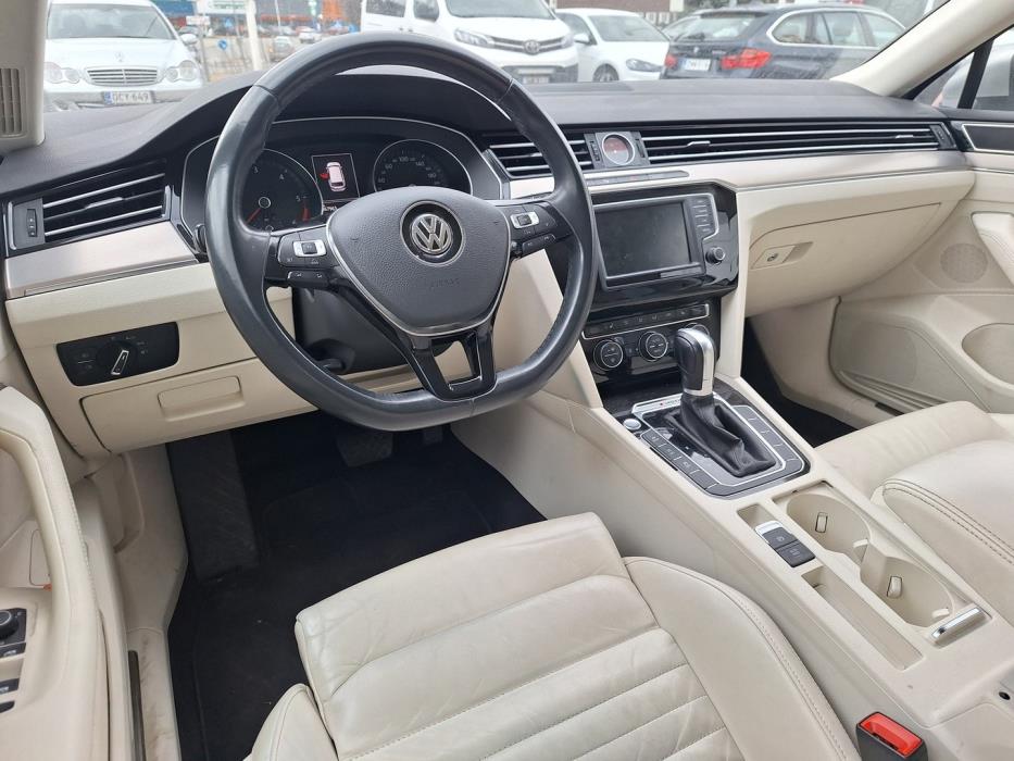 VOLKSWAGEN Passat 2016