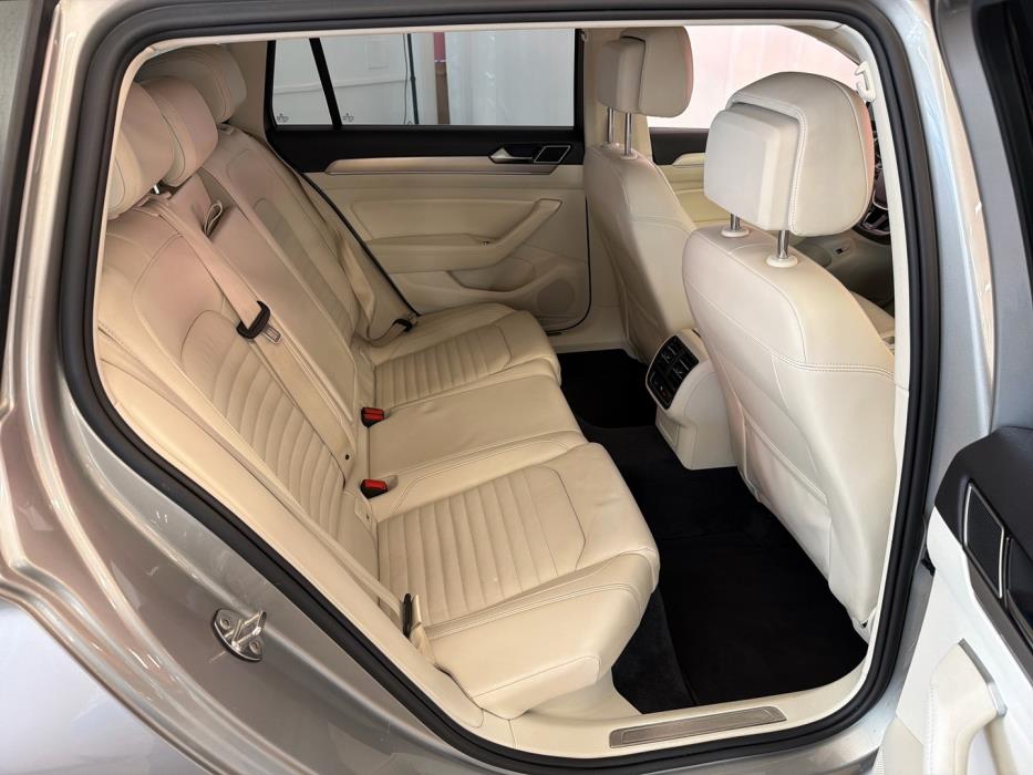 VOLKSWAGEN Passat 2016
