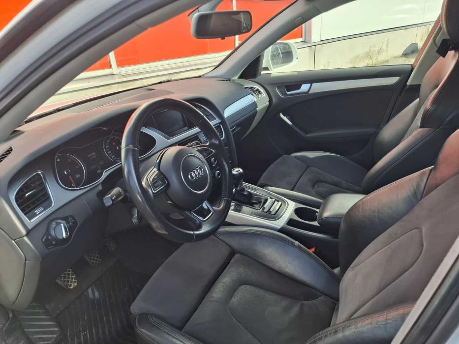 AUDI A4 allroad quattro 2012