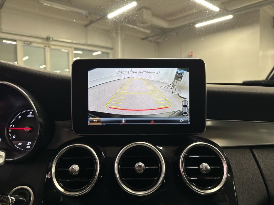 MERCEDES-BENZ C 2015