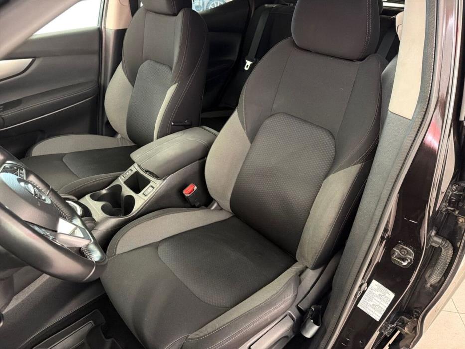 NISSAN Qashqai 2019