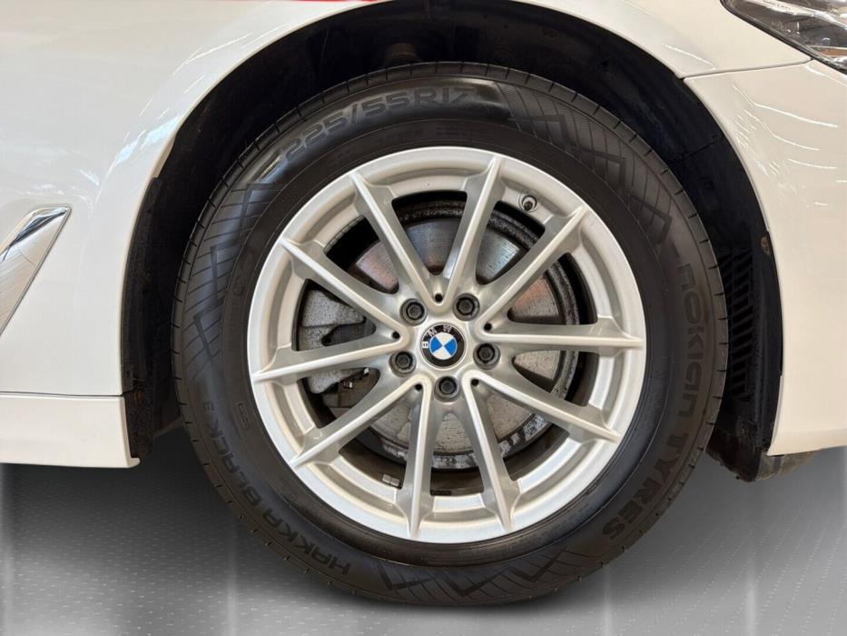 BMW 520 2021