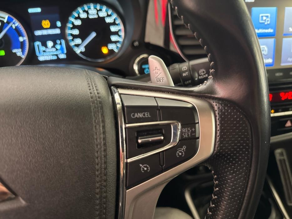 MITSUBISHI Outlander PHEV 2020