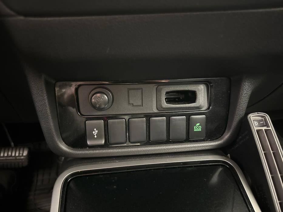 MITSUBISHI Outlander PHEV 2020