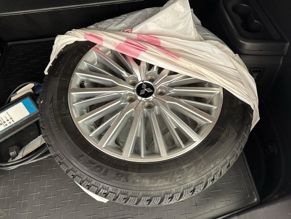 MITSUBISHI Outlander PHEV 2020