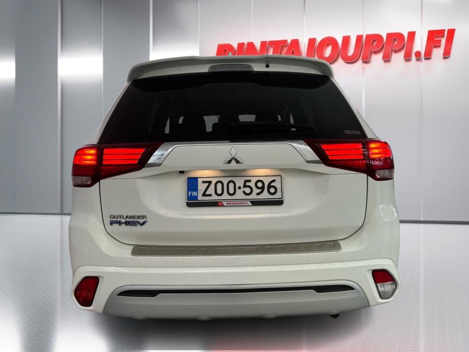 MITSUBISHI Outlander PHEV 2020
