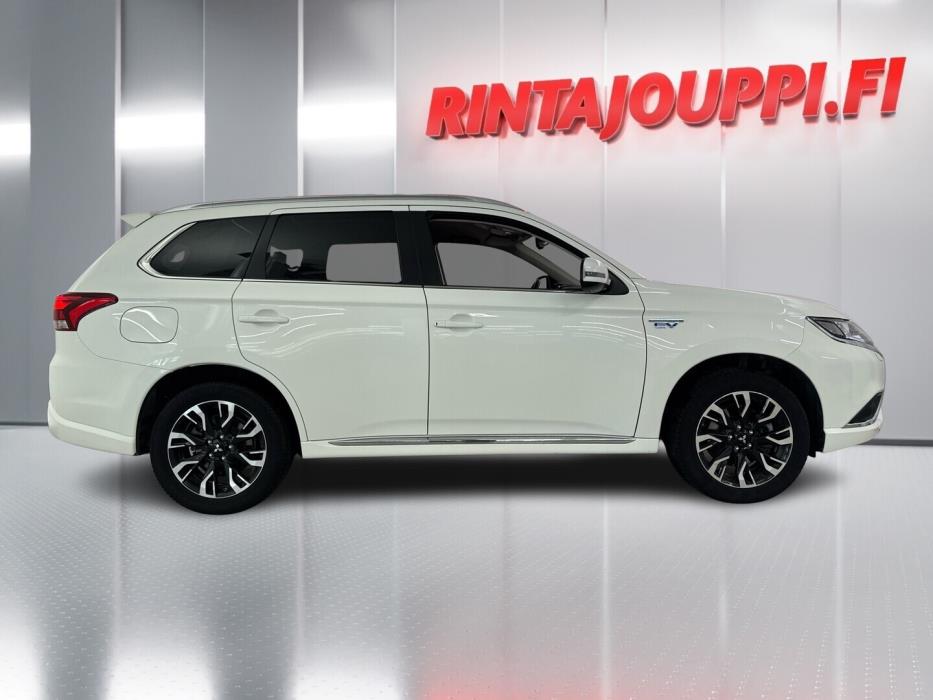 MITSUBISHI Outlander PHEV 2020