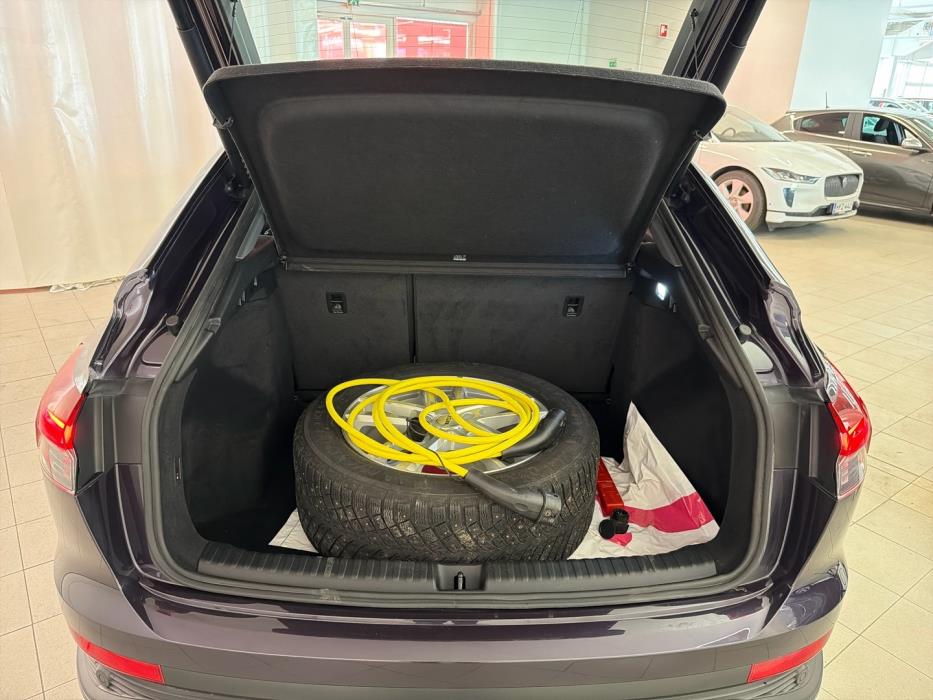 AUDI Q4 e-tron 2023