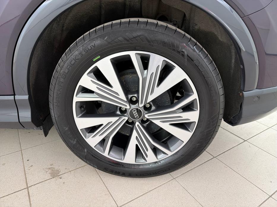 AUDI Q4 e-tron 2023