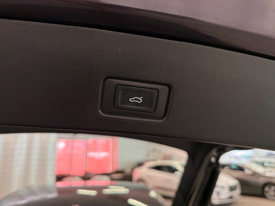 AUDI Q4 e-tron 2023