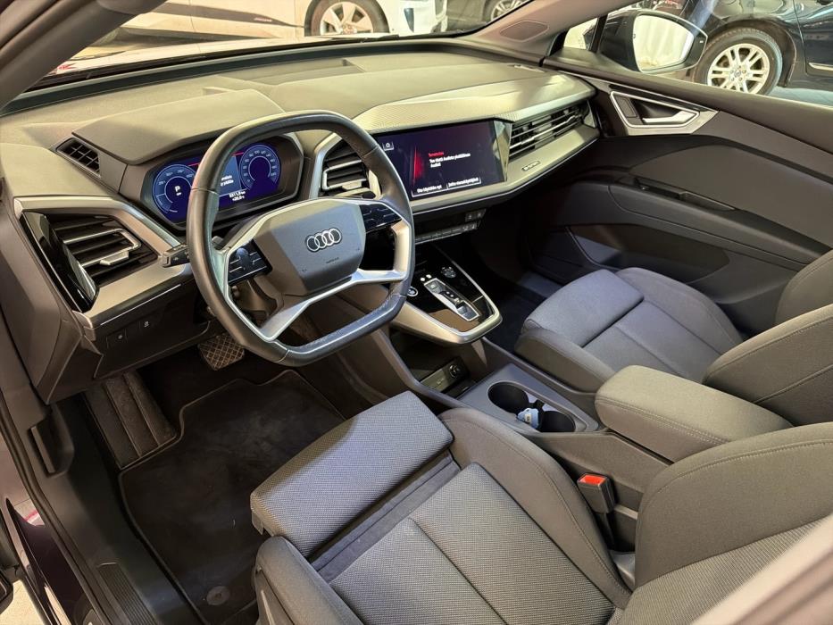 AUDI Q4 e-tron 2023