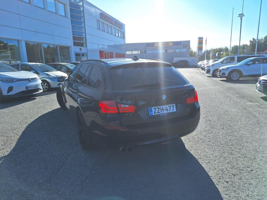 BMW 520 2011