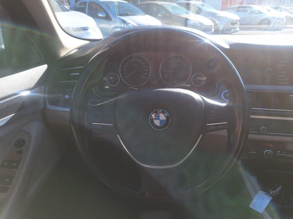 BMW 520 2011