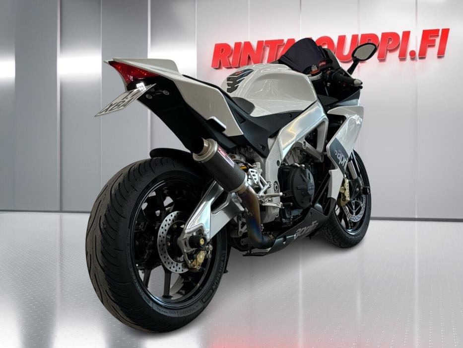 APRILIA RSV4 2010