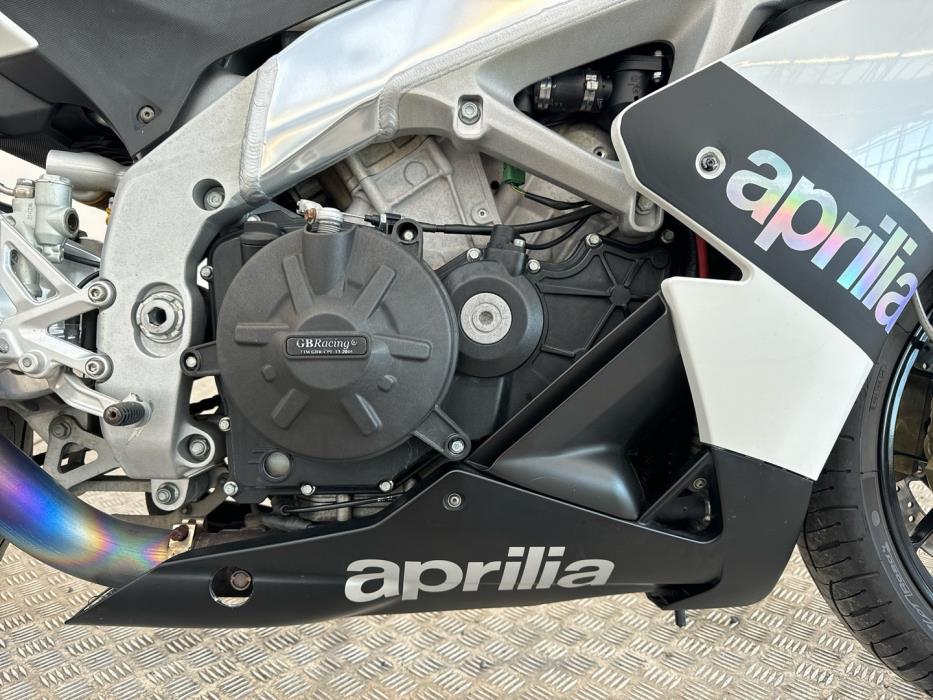 APRILIA RSV4 2010