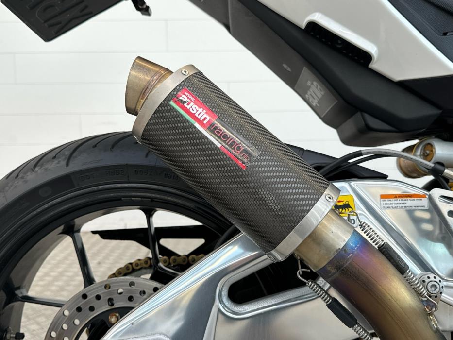 APRILIA RSV4 2010