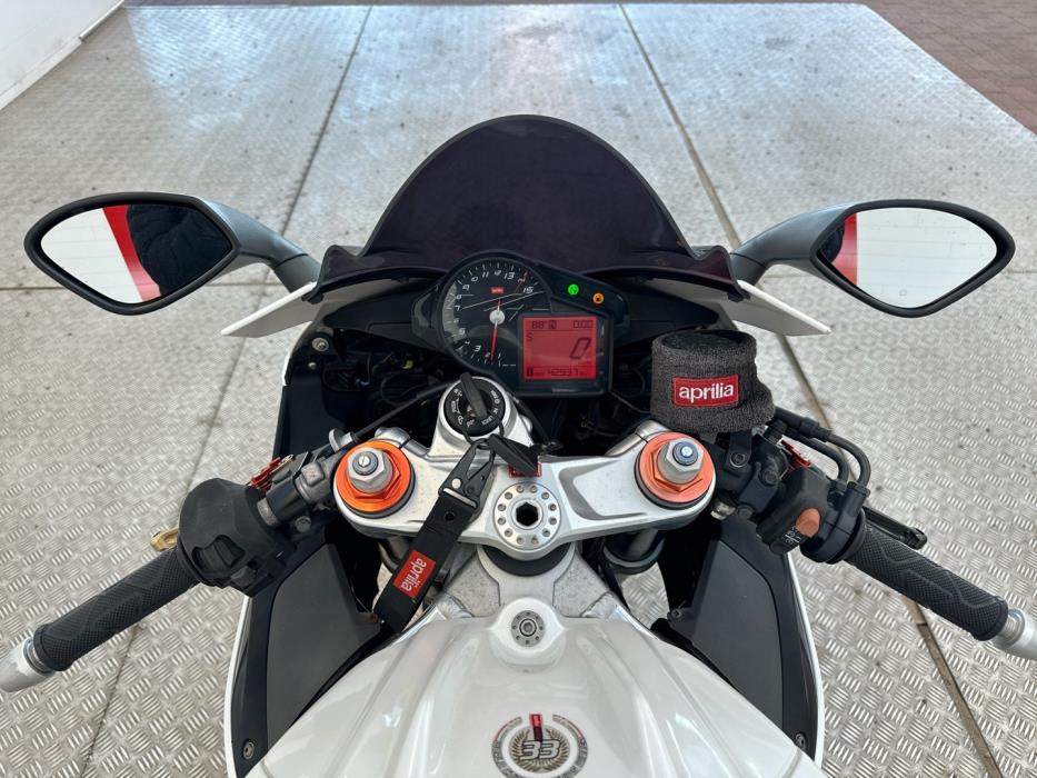 APRILIA RSV4 2010