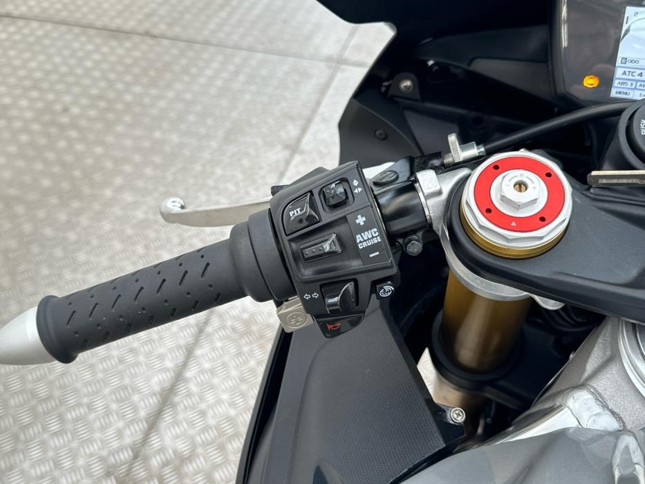 APRILIA RSV4 2017