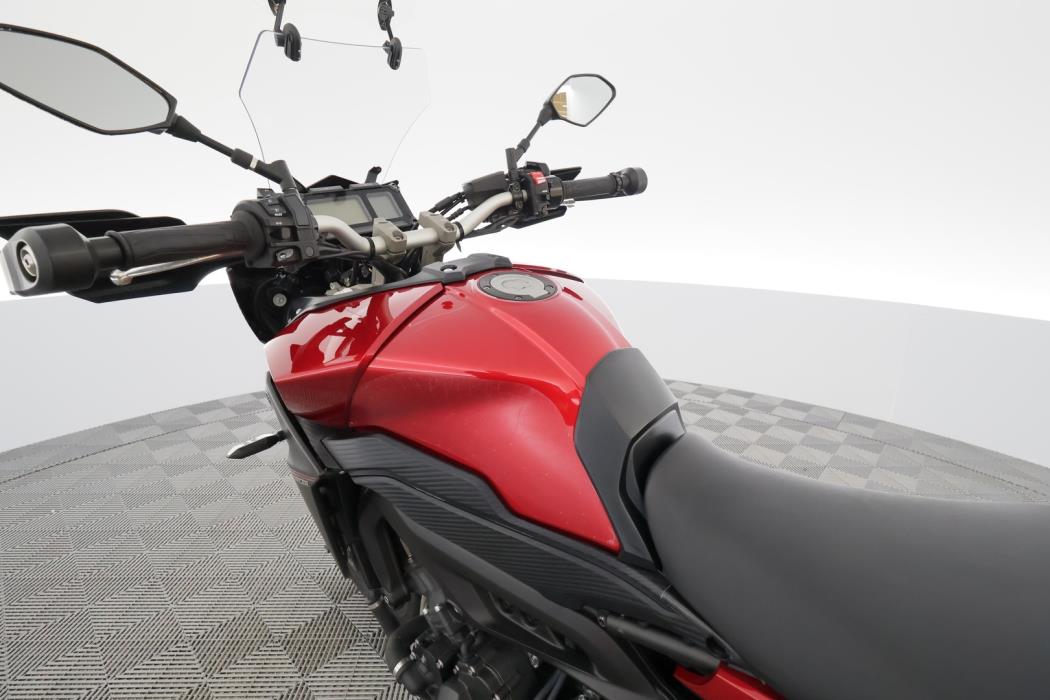 YAMAHA MT-09 2015