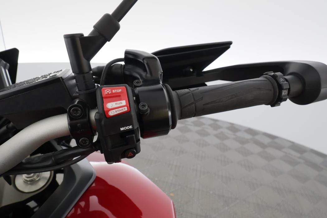 YAMAHA MT-09 2015