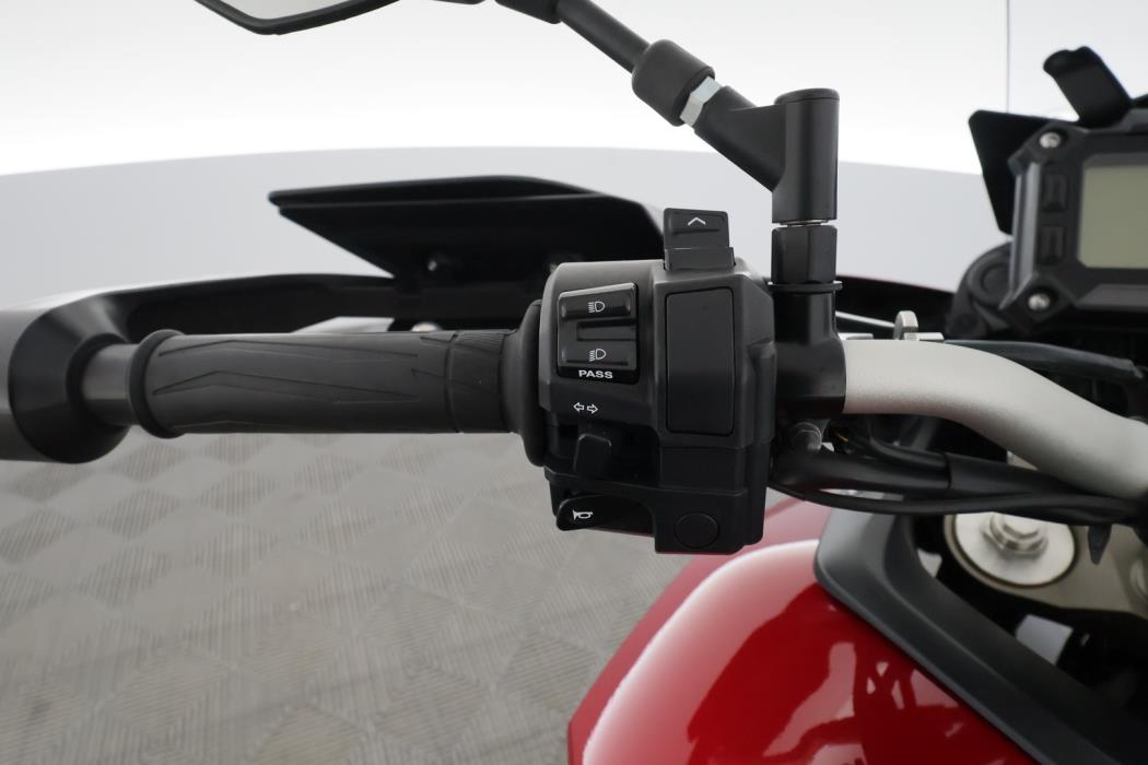 YAMAHA MT-09 2015