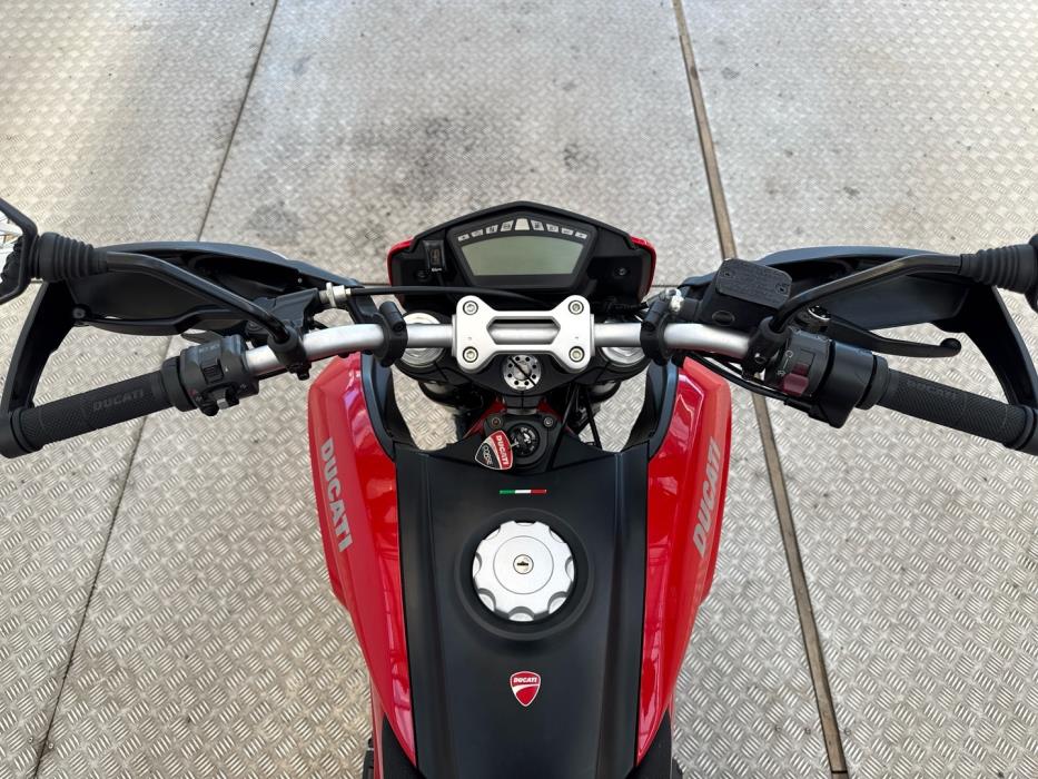 DUCATI Hypermotard 2015