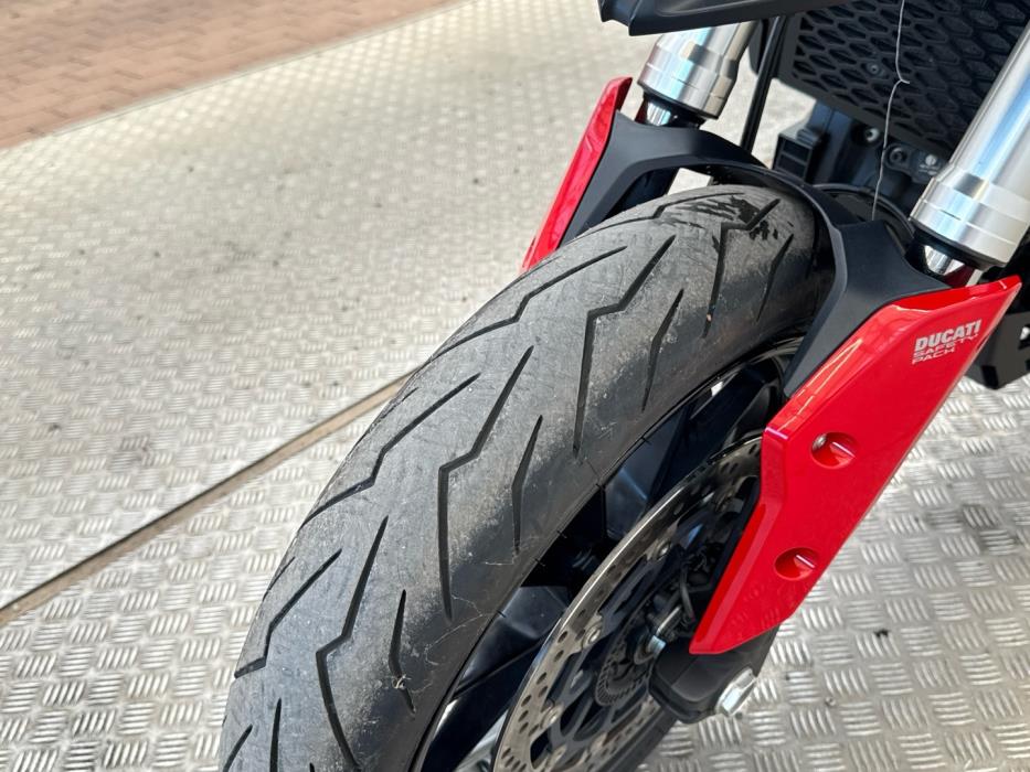 DUCATI Hypermotard 2015