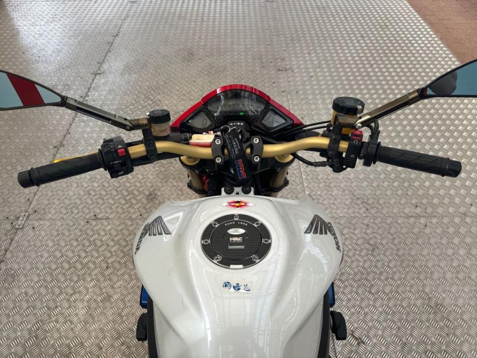 HONDA CB 2012