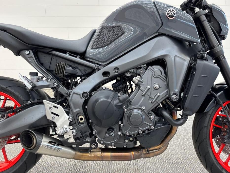 YAMAHA MT-09 2021