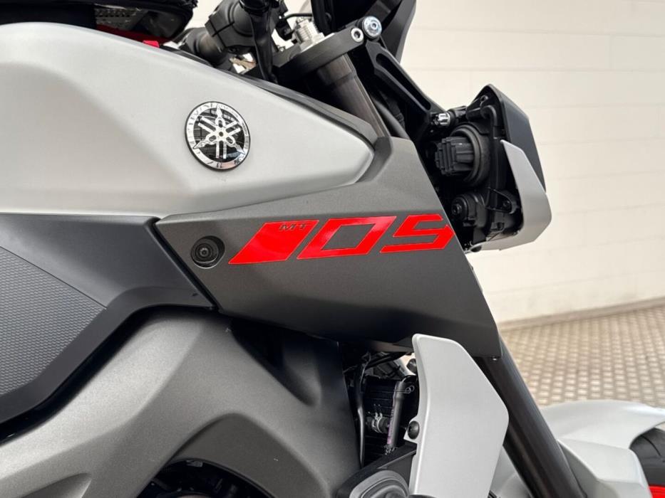 YAMAHA MT-09 2020