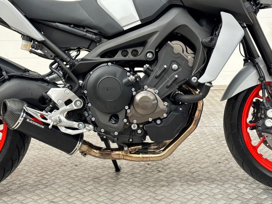 YAMAHA MT-09 2020