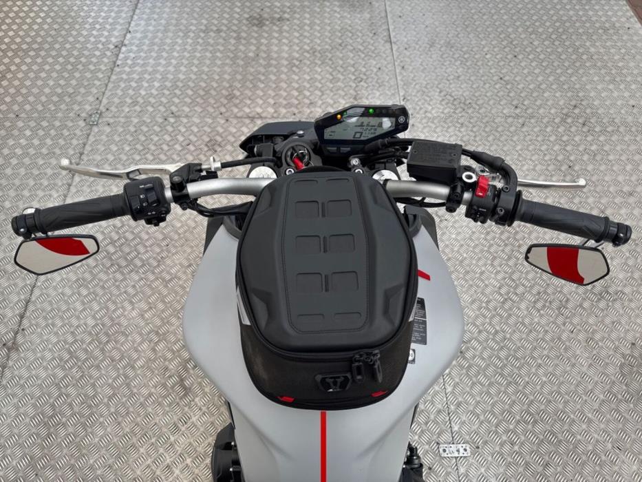YAMAHA MT-09 2020