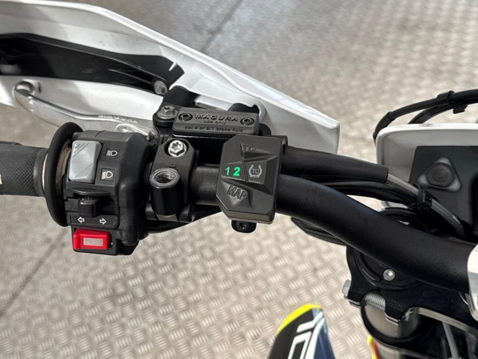HUSQVARNA Husqvarna 701 Supermoto 2020