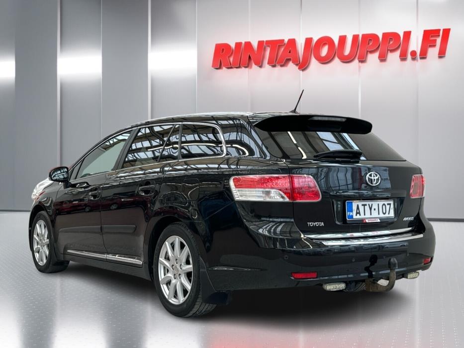 TOYOTA Avensis 2009