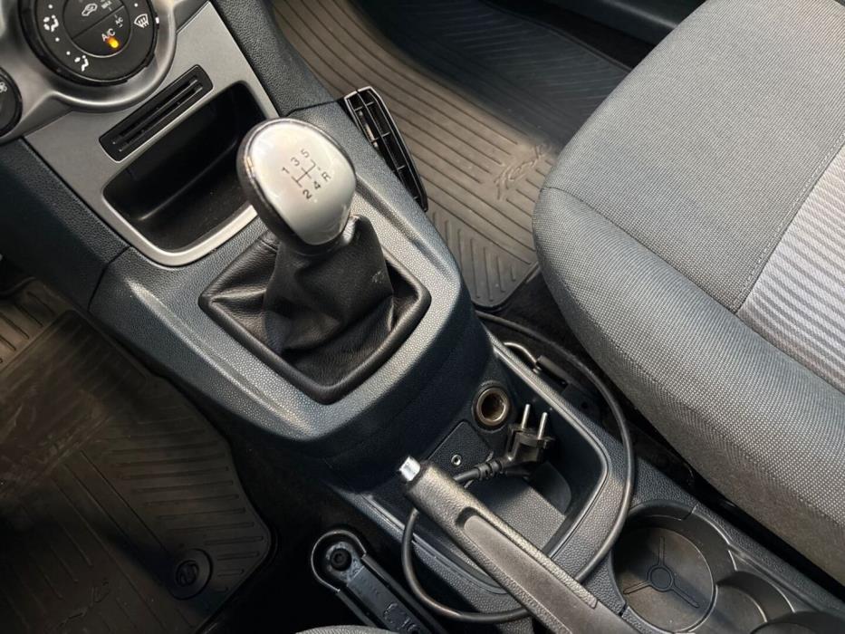 FORD Fiesta 2010