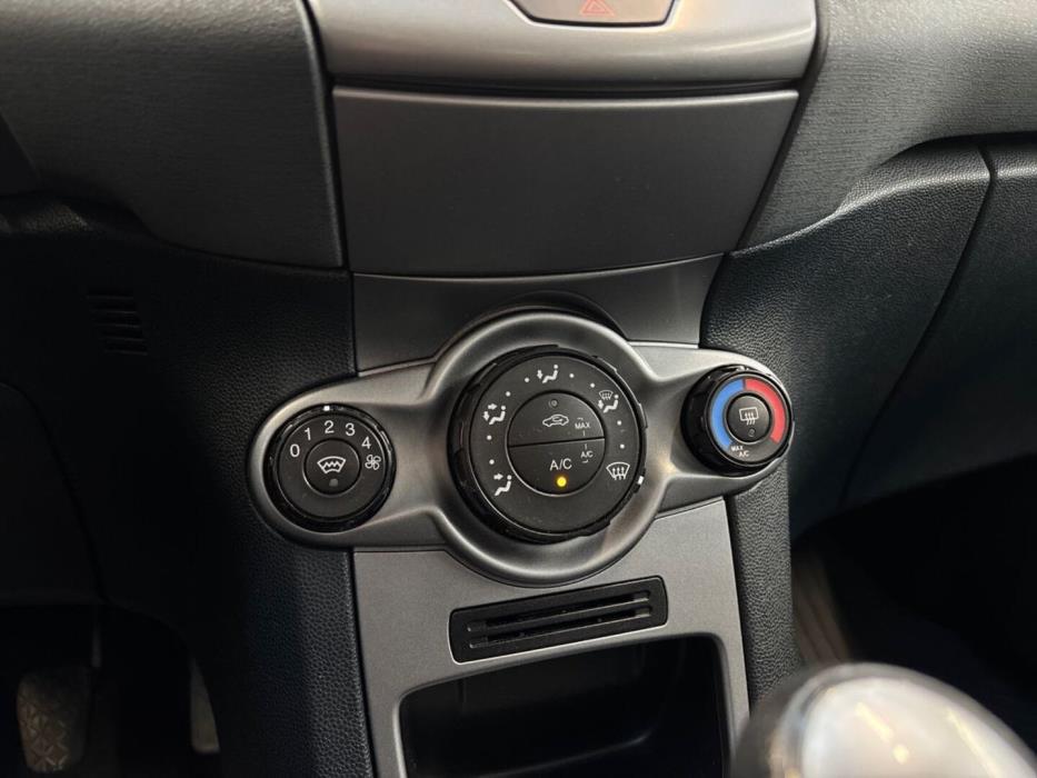 FORD Fiesta 2010