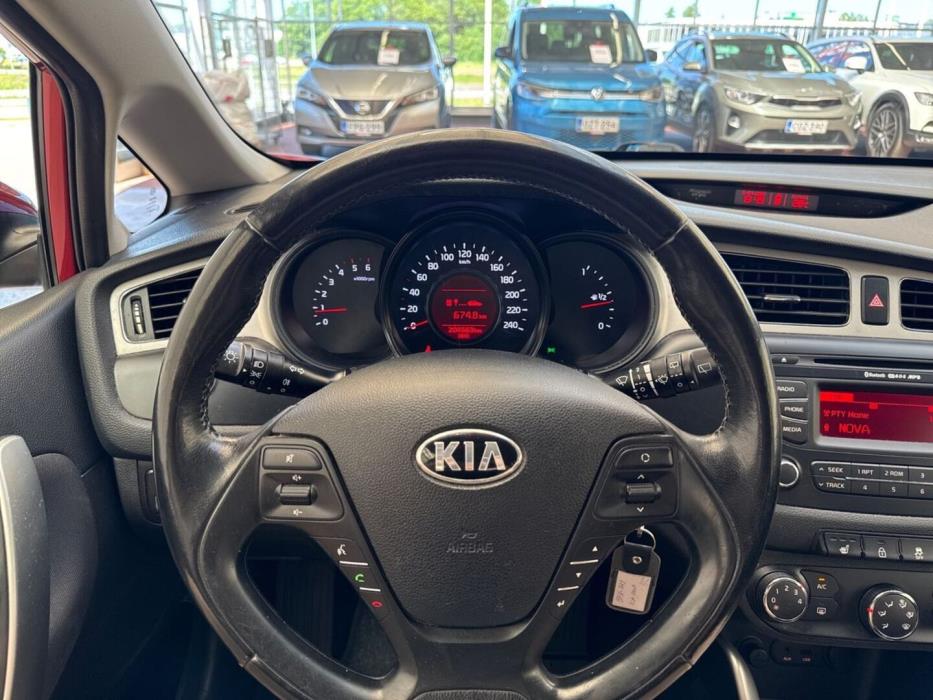 KIA cee'd 2012