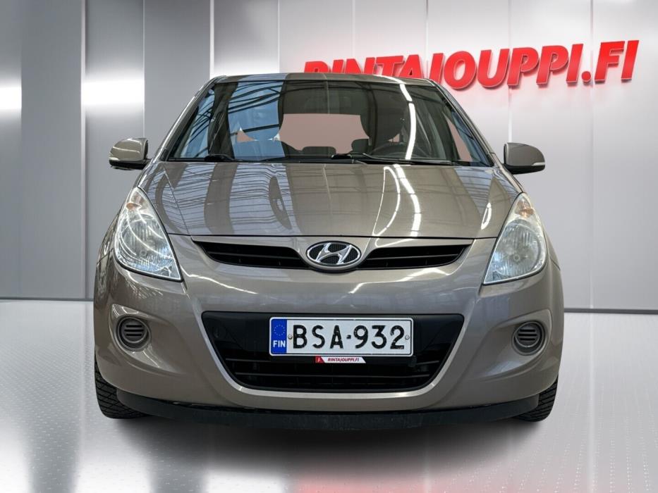 HYUNDAI i20 2012