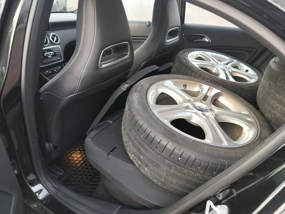 MERCEDES-BENZ A 2015