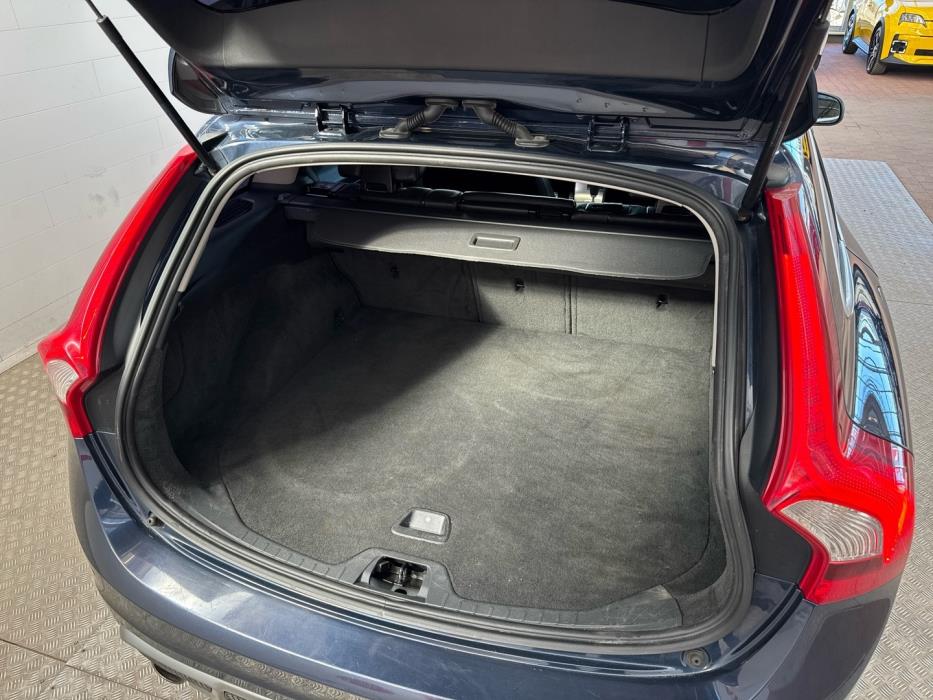 VOLVO V60 2011