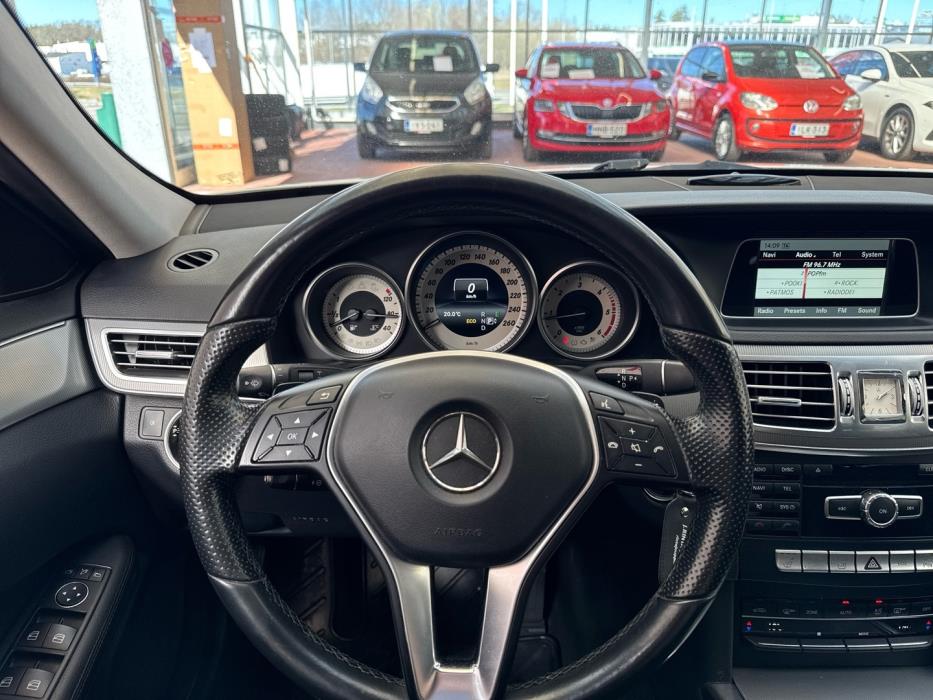 MERCEDES-BENZ E 2015