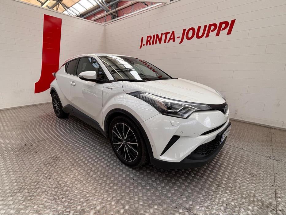 TOYOTA C-HR 2017