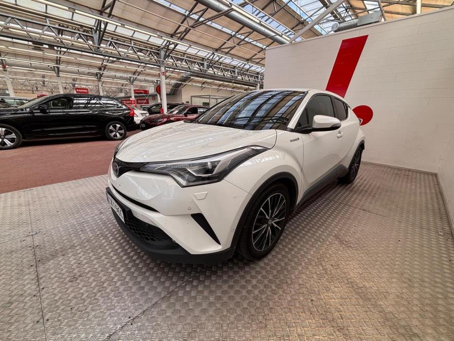 TOYOTA C-HR 2017